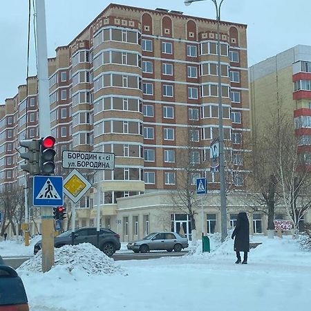 קוסטנאי 2-Ухкомнатная Современная Новая Квартира В Центре Города מראה חיצוני תמונה